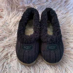 UGG SLIPPERS WOMENS SZ 7